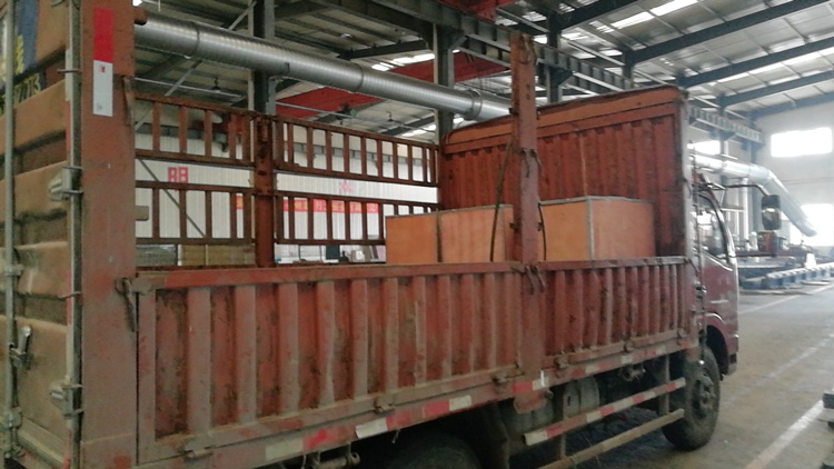 山東東達3臺礦用鋰離子蓄電池電源裝車(chē)發(fā)貨